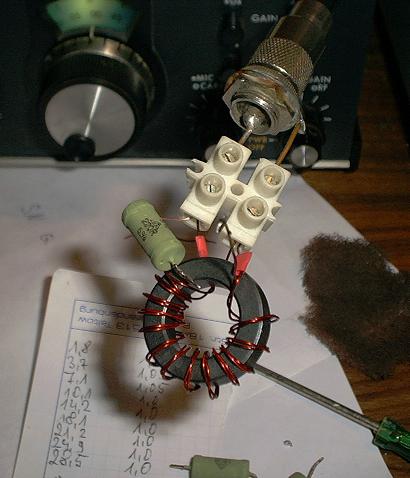 Balun 1: 4, 50 to 200 ohms balanced